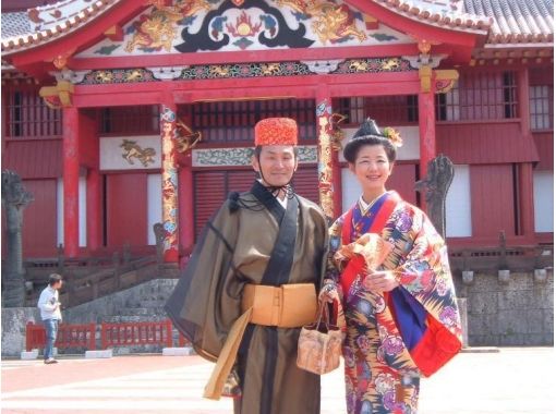 [Okinawa Naha] Stroll around the world heritage wearing Okinawa costumes! `` Ryuso experience plan ''の画像