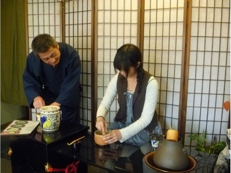 【奈良・奈良市】自分で点てる！気軽に茶道・点茶体験