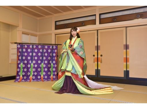 京都 伏見 十二単 直衣 成人式 自分へのご褒美記念撮影プラン 平安時代の華やかな装いで記念撮影 アクティビティジャパン