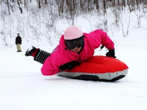 [Gunma/Minakami/Minakami] ★W challenge with lift ticket! Snowshoe & airboard experience (1 day course)の画像