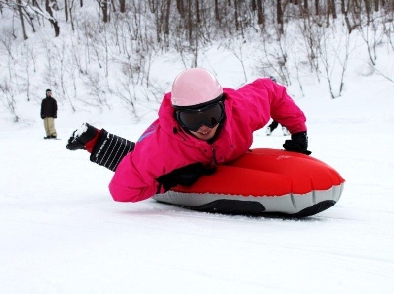 [Gunma/Minakami/Minakami] ★W challenge with lift ticket! Snowshoe & airboard experience (1 day course)の紹介画像