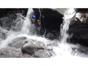 【徳島・牟岐】全身で自然を体感★シャワークライミング体験！ショートコース