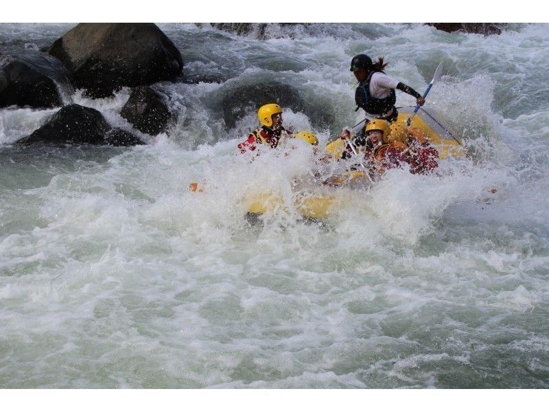 【北海道・富良野】☆ 日本ＴＯＰクラスの激流 ☆・鵡川ラフティング ！