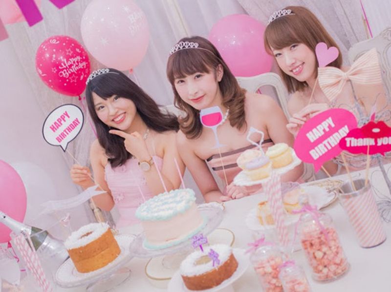 【東京・西麻布】ワンランク上のパーティ！　可愛いお部屋とドレスがセットの姫会プラン