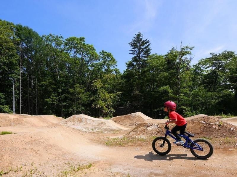 山梨 北杜 国内唯一の自転車パークでbmx走行を体験 18才未満 アクティビティジャパン