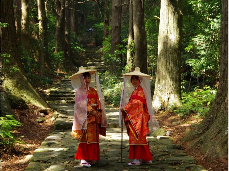 和歌山 勝浦 着物レンタル 平安衣装で世界遺産を楽しむ 2時間散策プラン 子供用もあります アクティビティジャパン