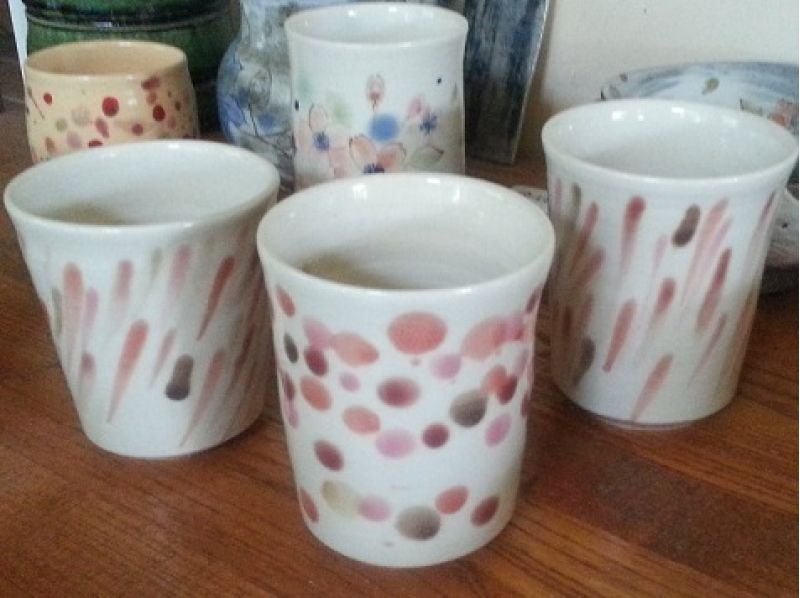 【愛知・名古屋駅徒歩5分・陶芸体験】大切な方へプレゼント！ペア作成コース(形成、絵付け、色塗り)