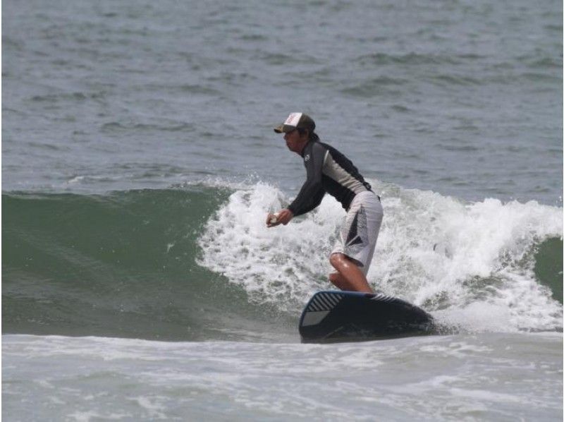 [Ishikawa ・ Uchinada coast] surfing experience School(Long board)の紹介画像