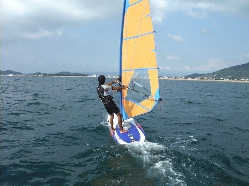 和歌山・浜の宮】ウィンドサーフィン（初心者～中級者コース） | アクティビティジャパン