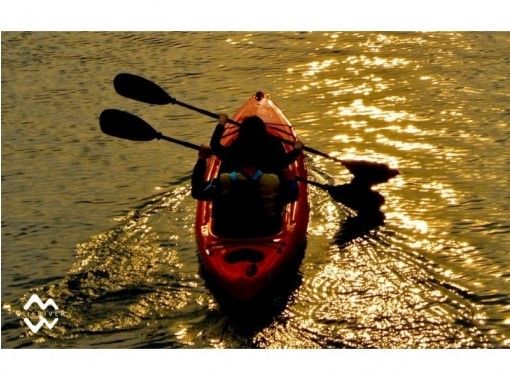 [Kochi・Shimanto River] A luxurious canoeing experience at dusk! (60 minutes) | Starts at 17:30!の画像
