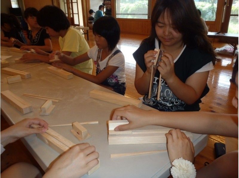 【熊本・阿蘇】ヒノキ香る「オリジナル箸作り体験」の紹介画像