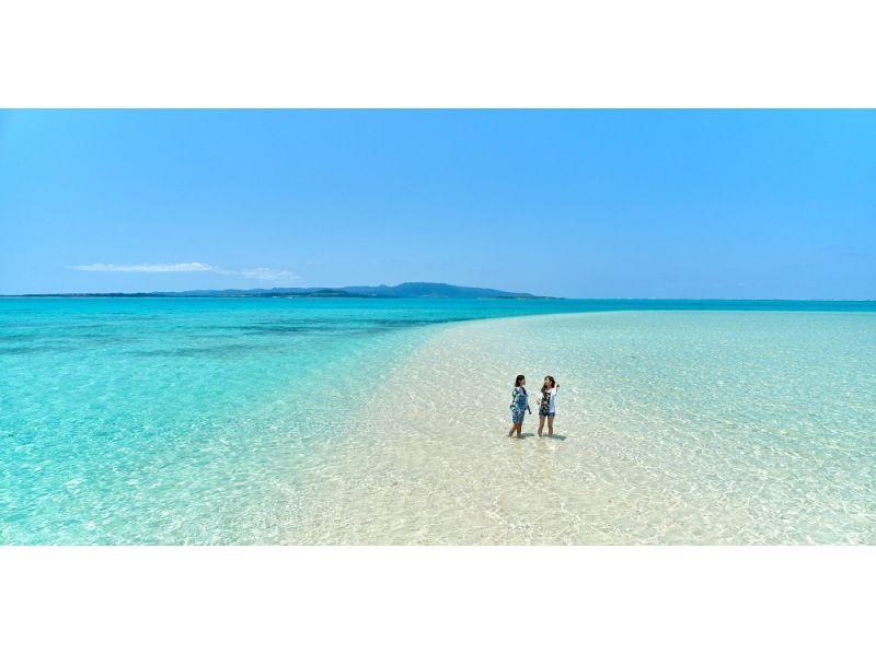 [Okinawa / Kohama Island] Anyone can experience a superb view! Phantom island landing & snorkeling experience (half-day plan) * Even infants can participate!の紹介画像