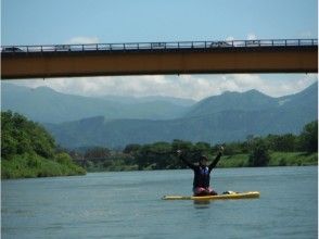 【長野・飯山】温泉入浴付き♪SUPで日本一の川下り《初めてOK!湖の初心者レッスン付き》の画像