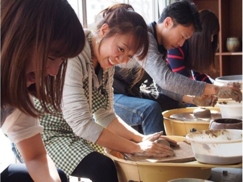 【宮城県・仙台市】陶芸体験教室!みんな楽しく夢中になれる★電動ろくろ体験90分★