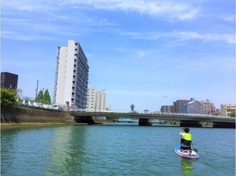 【福岡・西中洲・SUP】早起きして身体を動かそう！モーニングSUP（朝SUP）