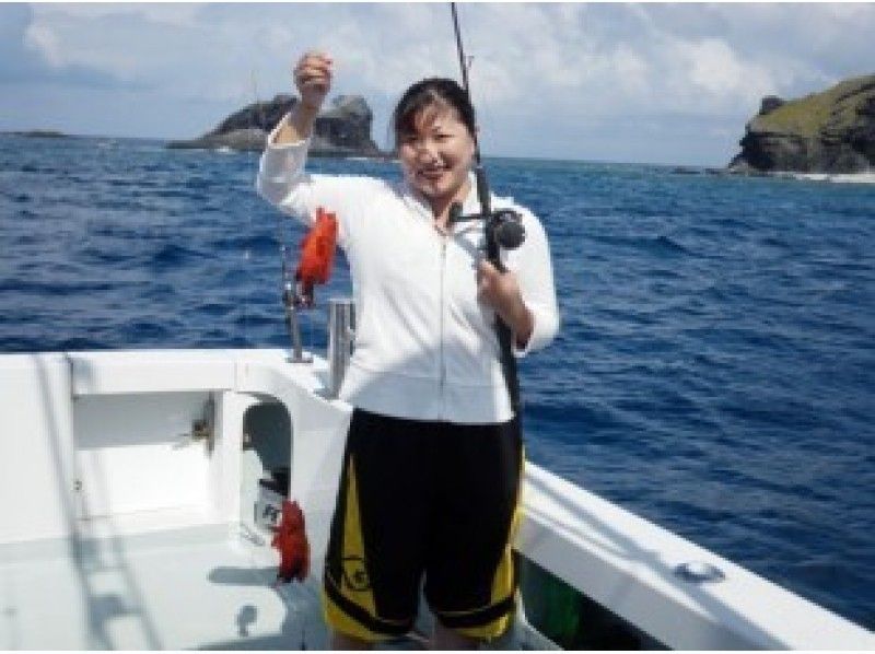 【那覇発】初心者の方＆お子様でも楽しめる！半日船釣り！トロピカルフィッシングツアー