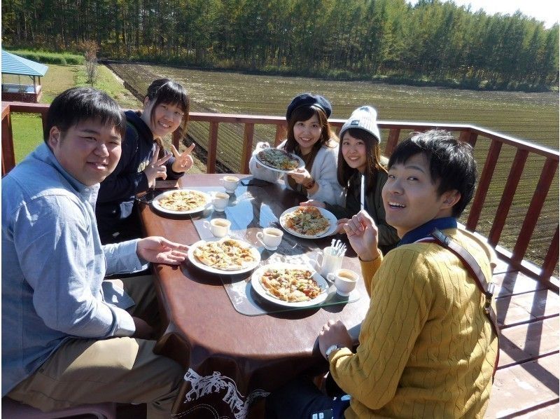 【北海道・十勝】絶品★窯で焼き上げるピザ作り体験 ♪ 10名様までご参加できます!