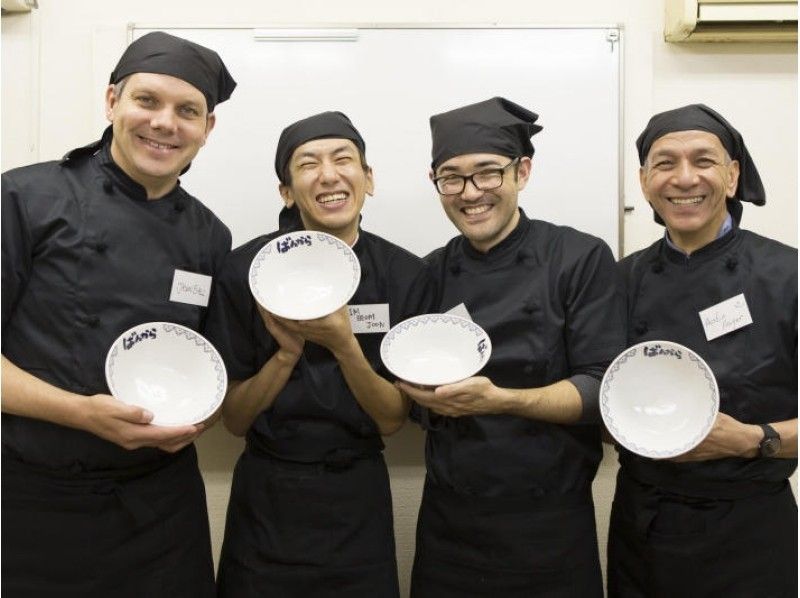【東京・池袋】外国人向けラーメン作り★ばんからラーメン大学開校！