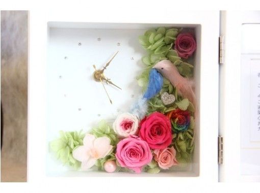 【山梨・甲府】枯れない魔法のお花！プリザーブドフラワーを使用した花時計作りの画像