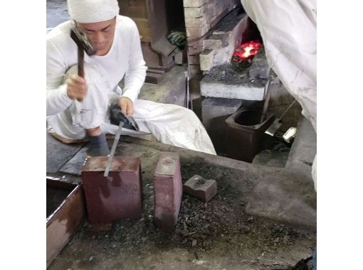 【岐阜・関】刀鍛冶が教える日本刀の材料で「小柄作り体験」　　※駅より送迎可能！の画像