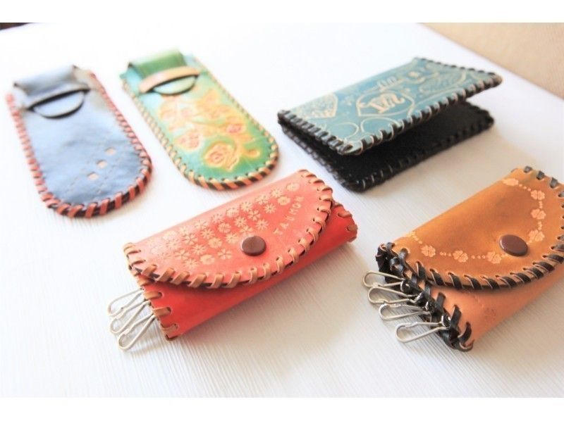 [Fukuoka Tenjin] Leather craft one day experience ☆ Handmade key case, pen case, pass case ♪