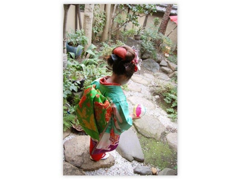 【京都・伏見　着物・衣装レンタル】自由散策・写真撮影もＯＫ　七・五・三でも大人気　ちび舞妓変身プラン