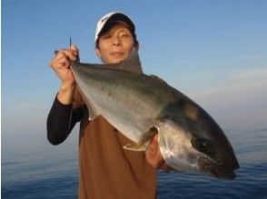 【大分・久原北】海釣り～たっぷり８時間「遠征ジギングコース」最大１０名様まで・トイレ完備の遊漁船！