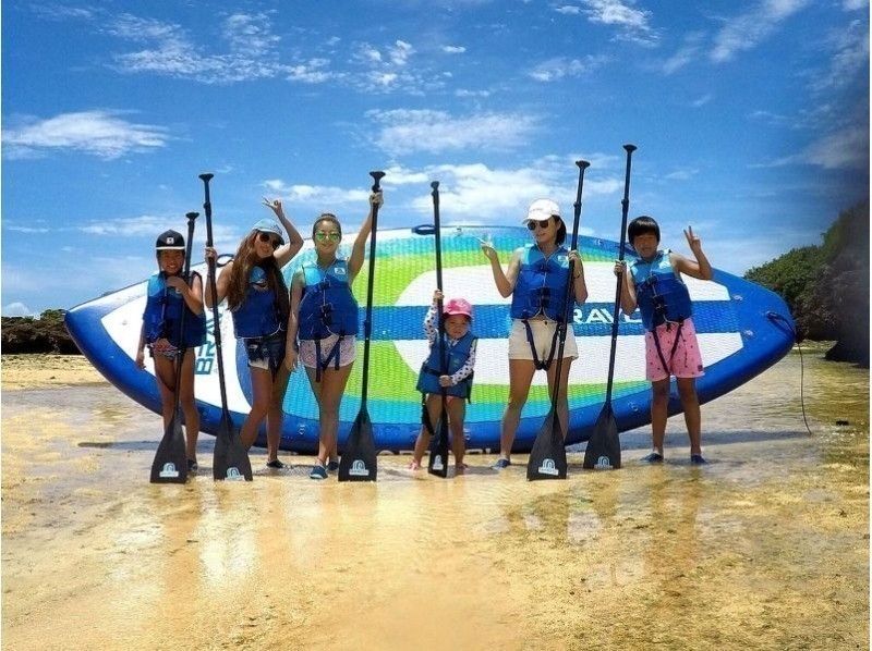 【沖縄・宮古島】1艇 / 最大7人乗り☆みんなで楽しく海上探検！BIG SUP（60分）