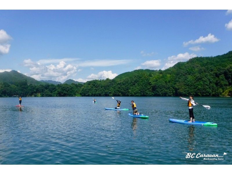 【岐阜・川辺】プカプカ水上散歩 ♪ 飛水湖SUP体験！（半日コース）