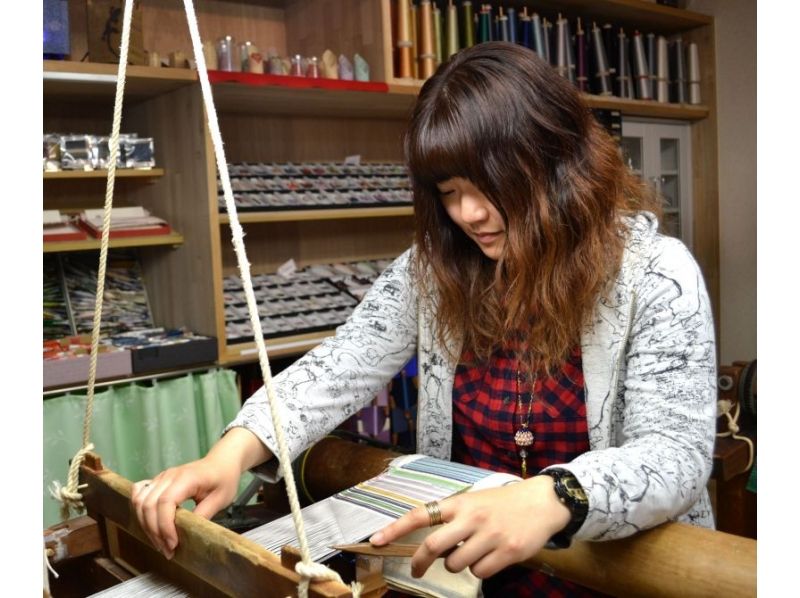 【京都市】手織り(機織り)でかわいいアクセサリーを作ろう【西陣爪掻本綴織 つめがきほんつづれおり】