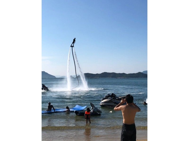 【Kagawa · Takamatsu】 ☆ Flyboard experience for those who want to have fun from children to adults! Normal course 20 minutesの紹介画像