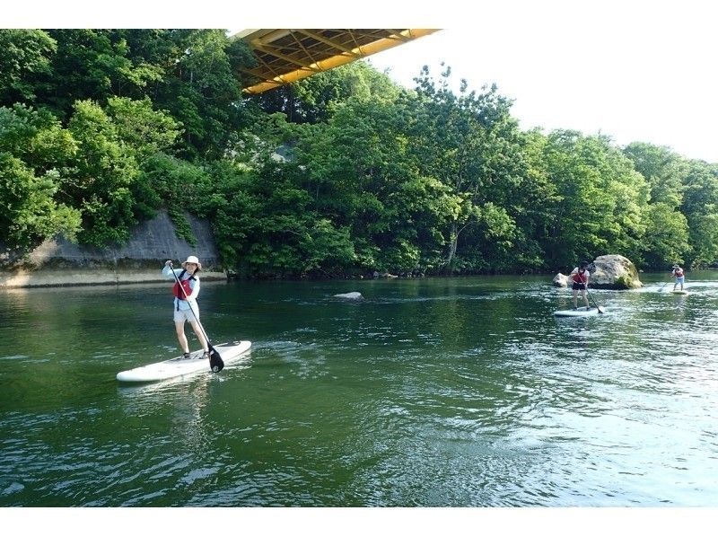 【北海道・ニセコ】初めてでも安心！ニセコ尻別川でSUP体験（午後）