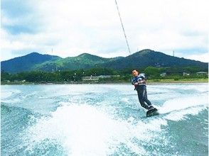 Snowboarding on the sea! ?? Wakeboard experience course! Beginners-chartered ♪