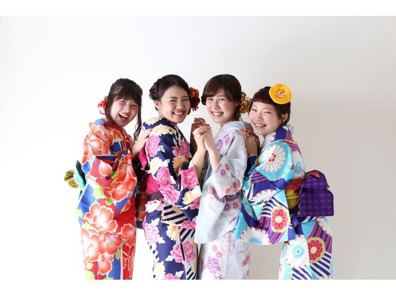 【東京・浅草・雷門まで徒歩10秒】気軽に着物レンタル&着付けプラン♪手ぶらでOK!の紹介画像
