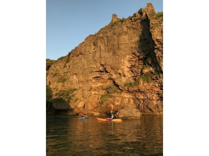 絶景！神の島・浜比嘉島のサンライズカヤック＆シークレットビーチ上陸ツアー！の紹介画像