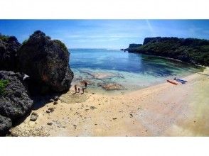 連なる二連ビーチ。「ウクの浜」「アクナ浜」に行くツアーの画像