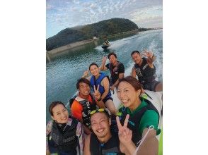 「仁淀ブルー」アクティビティ体験★遊び放題！　バナナボート・トーイングチューブ各種 【５名まで】