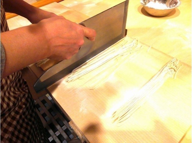 【神奈川・鎌倉市】古都・鎌倉で体験!十割そばを打とう(体験コース・試食付き・エプロン、手拭付き)!