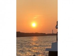 [โอกินาวา Onna] สามสายดนตรีสด♪พระอาทิตย์ตกล่องเรือの画像