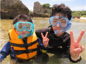 【沖縄・恩納村】のんびり浅瀬でシュノーケル!お子様から泳げない方やシニアの方にもおススメ!の画像