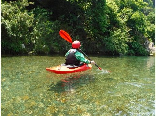 [Gifu/Nagara River] Kayak experience school (half-day course) Enjoy on the clear river!の画像