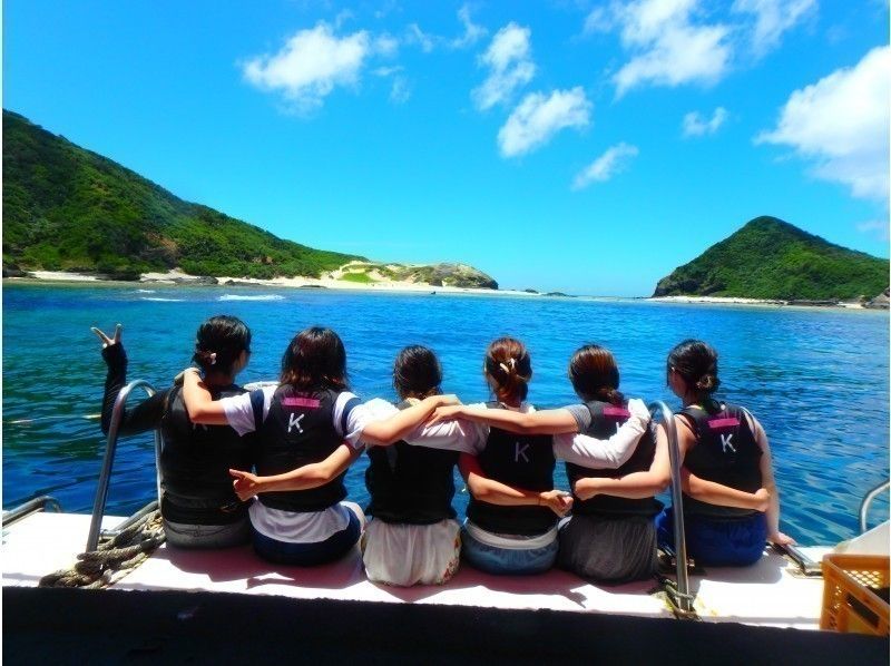 【沖縄・慶良間】クルージング＋シュノーケリング＋無人島上陸orホエールウォッチング