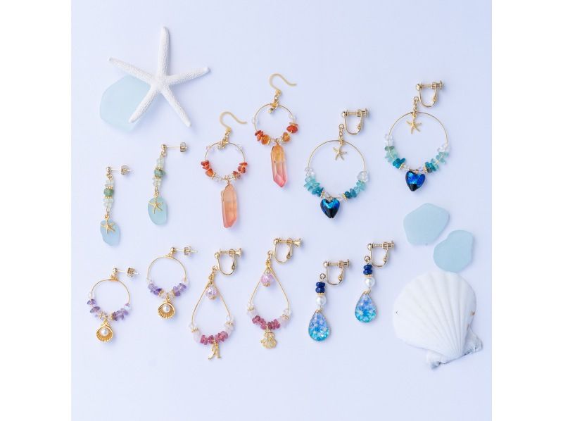 [Okinawa Onna] Making "pierced or earrings" that feel the sea using natural stones and corals! 