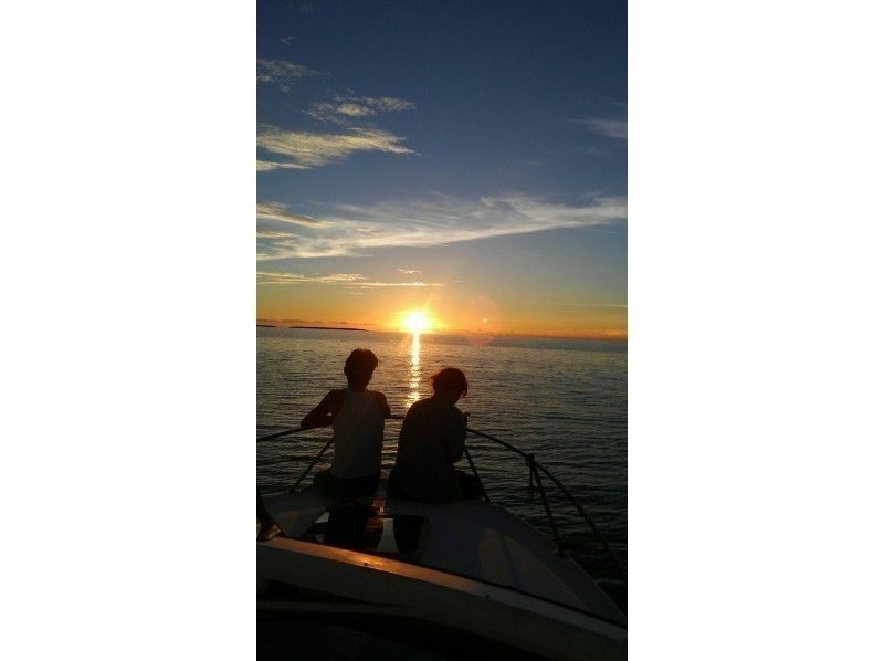 【鹿児島・与論島】サンセットクルージングツアー