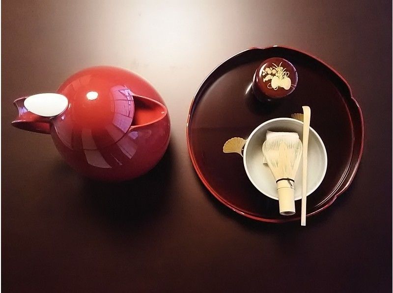 [京都·东山县] 100年在东京Kyomachiya的茶道体验让我们自己打开抹茶！の紹介画像