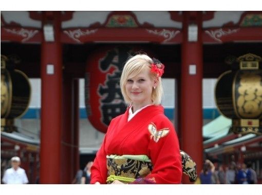 [淺草，東京]讓我們走的淺草鎮的令人信服的光澤和服★完成在日本的舞蹈教室裡臨的敷料！の画像
