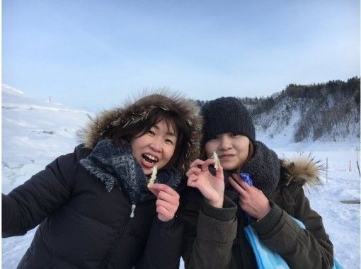 北海道 三笠市 冬の北海道満喫 氷上ワカサギ釣り体験ツアーin桂沢湖 半日コース 札幌から1時間 アクティビティジャパン 北海道 三笠市 冬の北海道満喫 氷上ワカサギ釣り体験ツアーin桂沢湖 半日コース 札幌から1時間 アクティビティジャパン