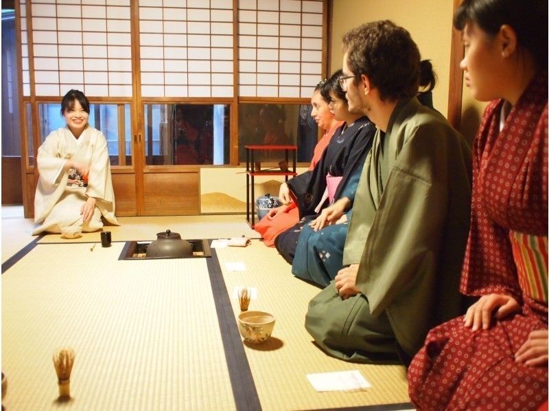 [Kyoto, Golden Pavilion] can be practiced not only a tour of the tea ceremony, "your Aiseki tea ceremony experience," a 1-minute walk from the Temple of the Golden Pavilionの紹介画像