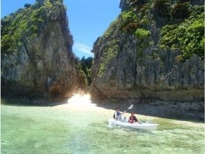 【沖縄・備瀬】★期間限定★ワルミ上陸ツアー（SUP・シーカヤック）