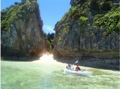 【沖縄・備瀬】★期間限定★ワルミ上陸ツアー（SUP・シーカヤック）の画像